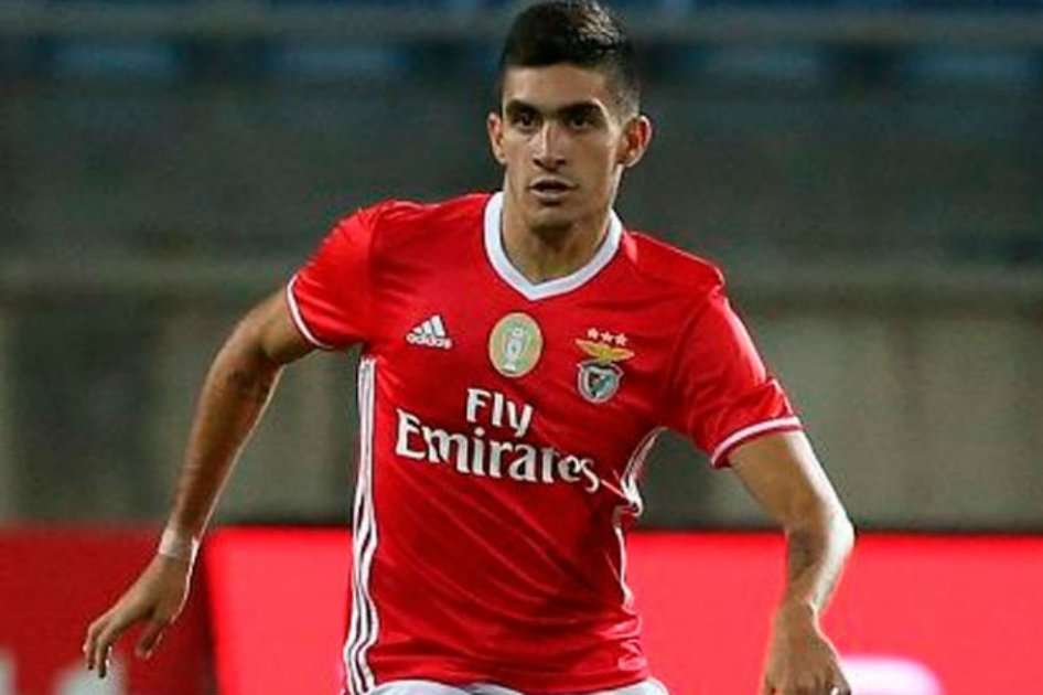 Guillermo Celis podría reforzar Millonarios. Foto: Benfica