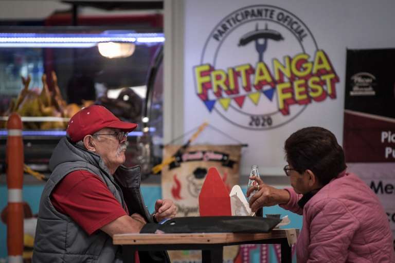 “Estamos muy contentos por esta primera versión de Fritanga Fest. Será un evento que permitirá que los restaurantes dedicados a este plato tradicional colombiano, continúen con la reactivación económica y, a la vez, posicionen esta comida que se conecta directamente con el concepto y la experiencia que se vive en las Plazas Distritales de Mercado. De esta manera, aportamos al entorno gastronómico de la ciudad”, dijo Libardo Asprilla, director general del Instituto para la Economía Social (IPES).