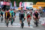 Kaden Groves, ganador de la sexta etapa del Giro de Italia: vea el esprint final
