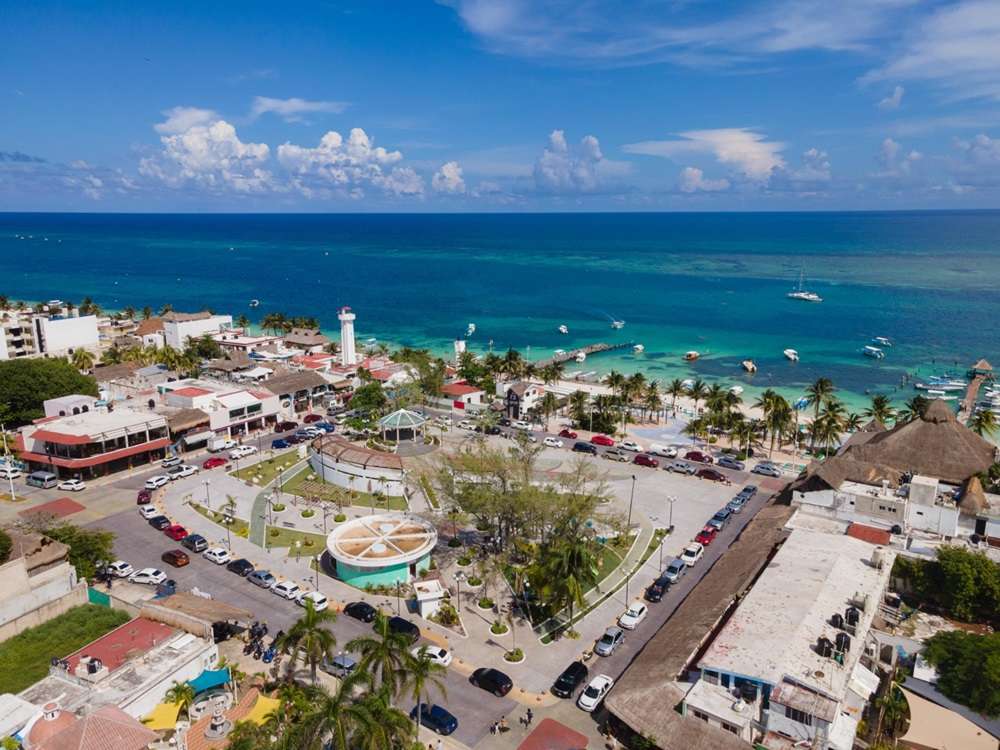 Puerto Morelos, con su encanto rústico y enfoque sostenible, se consolida como un destino obligado para quienes buscan disfrutar del Caribe Mexicano.