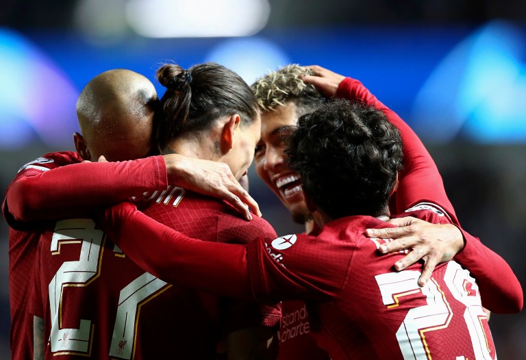 Liverpool, sin Luis Díaz, goleó al Rangers en Escocia en Champions
