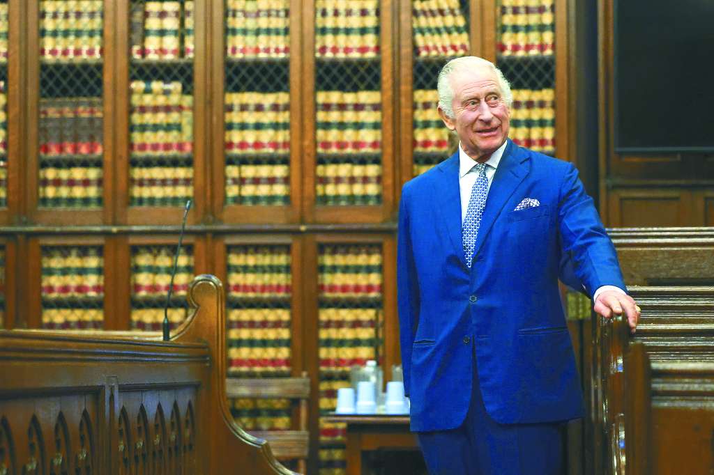 Foto de la Agencia Getty Images, publicada en el artículo: “Tras un año de la coronación, la atención se centra en la salud de Carlos III y Kate”. Fecha: 06/05/2024. (Solo para consulta. Prohibida su reproducción, transformación, distribución y comunicación pública sin contar con una nueva licencia otorgada por parte de la Agencia)
LONDON, ENGLAND - DECEMBER 14: King Charles III visits The Royal Courts of Justice, Chancery Lane on December 14, 2023 in London, England. (Photo by Hannah McKay - WPA Pool/Getty Images)