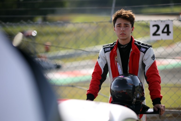Pablo Jequier, el piloto colombiano que deslumbra en Inglaterra