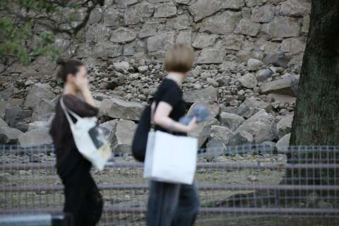 Balance de terremoto en Japón de 7,1 deja un muerto, 80 heridos y más de 30 atrapados
