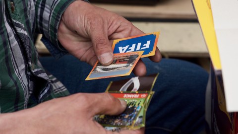 Álbum Panini: el costo de una tradición y la historia de sus vendedores