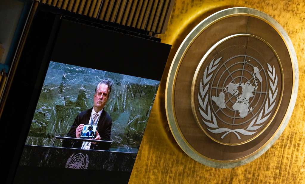 New York (United States), 02/03/2022.- Ukraine'Äôs Ambassador to the United Nations Sergiy Kyslytsya plays a video while addressing the 11th emergency special session of the United Nations General Assembly which was called to consider a resolution condemning Russia'Äôs invasion of Ukraine at United Nations headquarters in New York, New York, USA, 02 March 2022. The U.N. Security Council voted on a similar resolution on Friday but the measure was vetoed by Russia which wields that power as one of five permanent members of the council. (Rusia, Ucrania, Estados Unidos, Nueva York) EFE/EPA/JUSTIN LANE