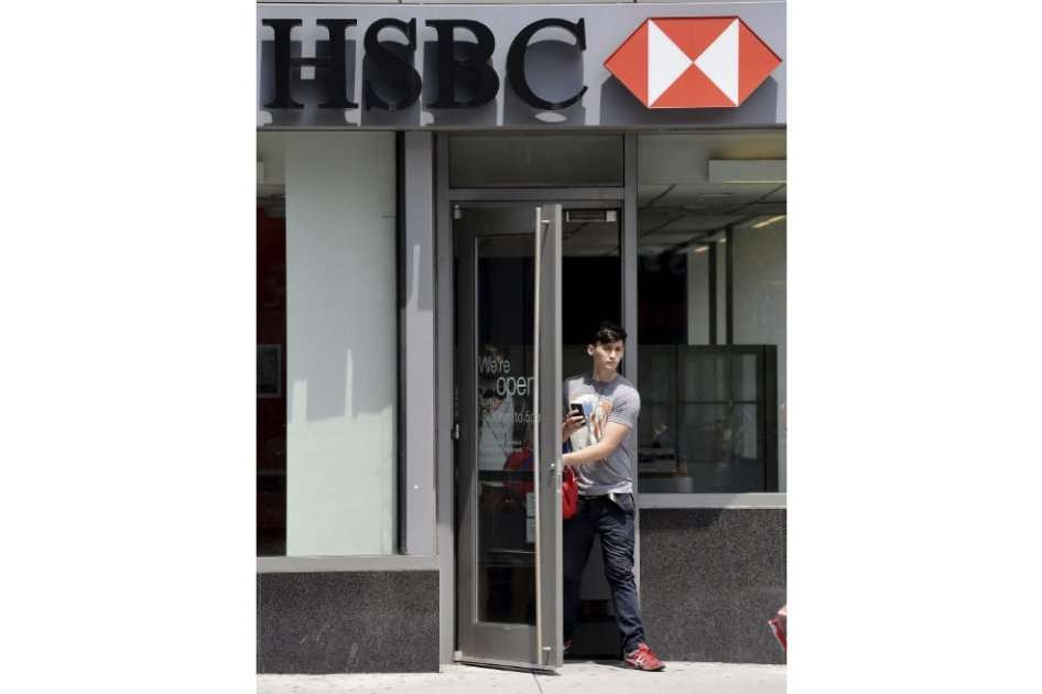 En Estados Unidos podrían perder su licencia bancaria. / EFE