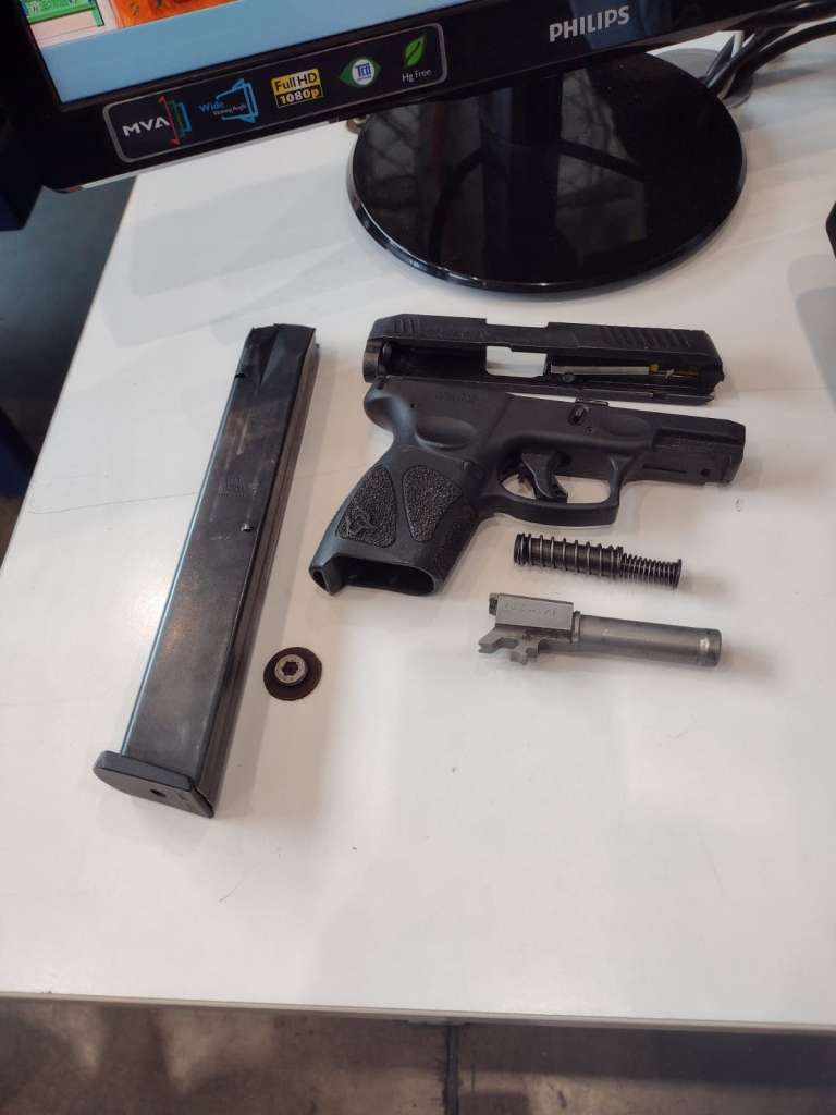 Una segunda ronda de hallazgos de armas en el aeropuerto El Dorado.