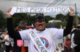 El Salvador: acusan al Gobierno de “maquillar” atropellos usando el Miss Universo