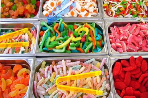 Lo malo de comer dulces en la noche