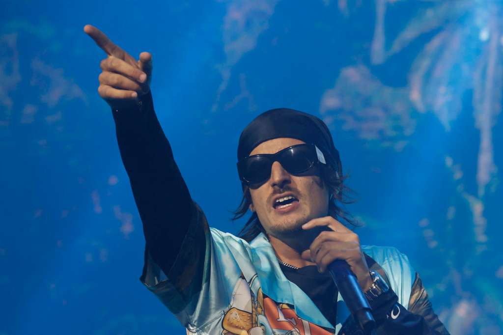 AME970. BOGOTÁ (COLOMBIA), 19/09/2025.- El venezolano Danny Ocean canta en un concierto de su gira 'Reflexa tour' este viernes, en el Movistar Arena, en Bogotá (Colombia). EFE/ Mauricio Dueñas Castañeda