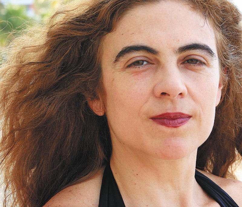 Carmen Oquendo-Villar realizó un doctorado en la Universidad de Harvard y en 2012 estrenó el documental "La aguja".