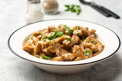 En menos de de 25 minutos prepara lomo stroganoff