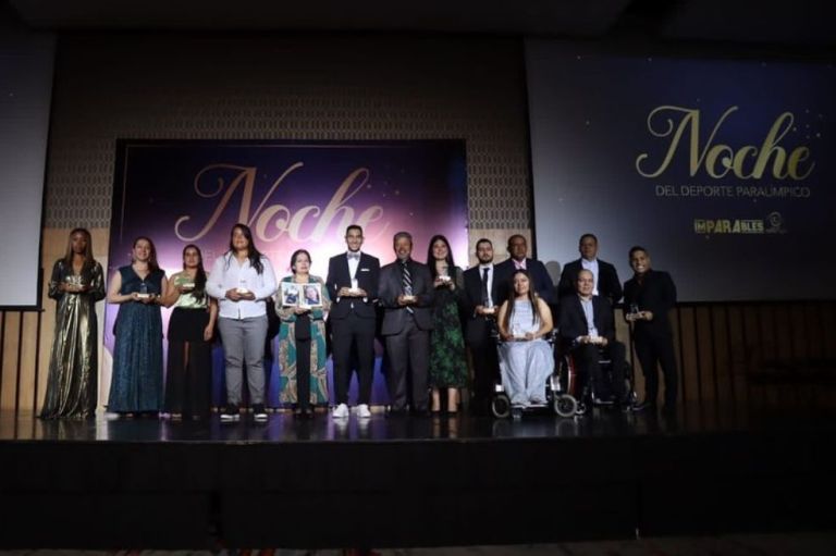 El Comité Paralímpico Colombiano homenajeó y premió a sus mejores deportistas