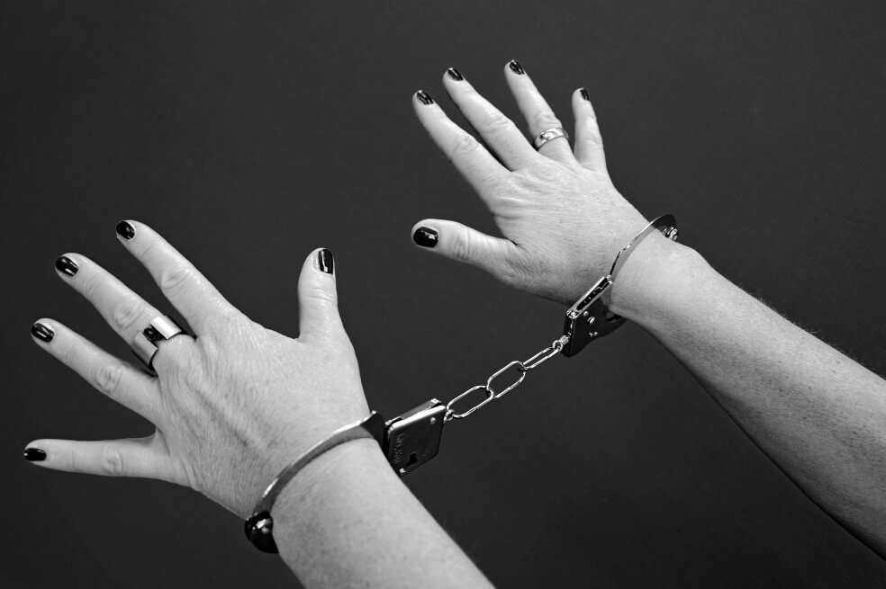 Según las autoridades, Guerra cambiaba constantemente de domicilio, su identidad y también su apariencia, pero algunos descuidos fueron cruciales para que los detectives lograran dar con su paradero. / Pixabay