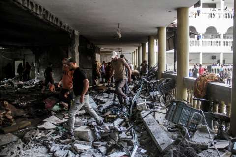 Once niños y seis mujeres, entre las víctimas del ataque en una escuela en Gaza