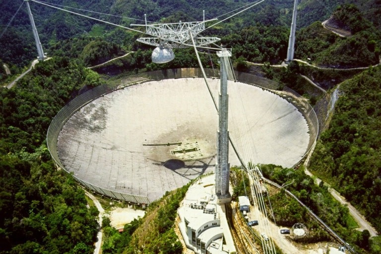 ¿La humanidad debe protegerse contra hackers extraterrestres?