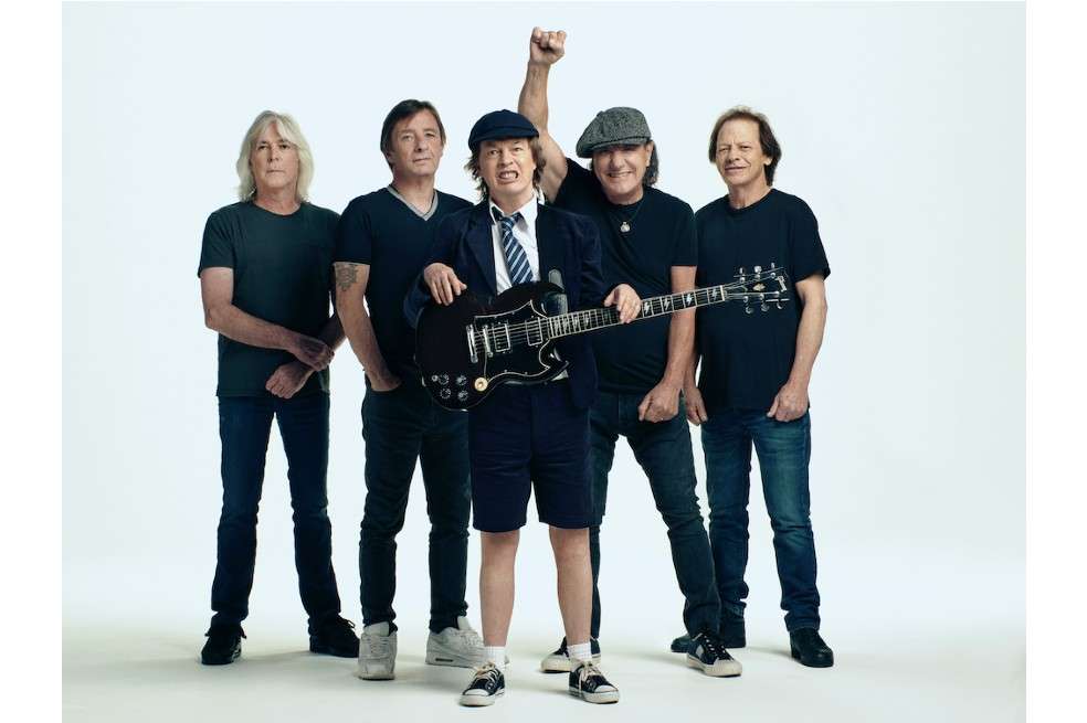 AC/DC grabó doce nuevas canciones para “Power up”, manteniendo con orgullo su sonido característico y todas sus poderosas señas de identidad.