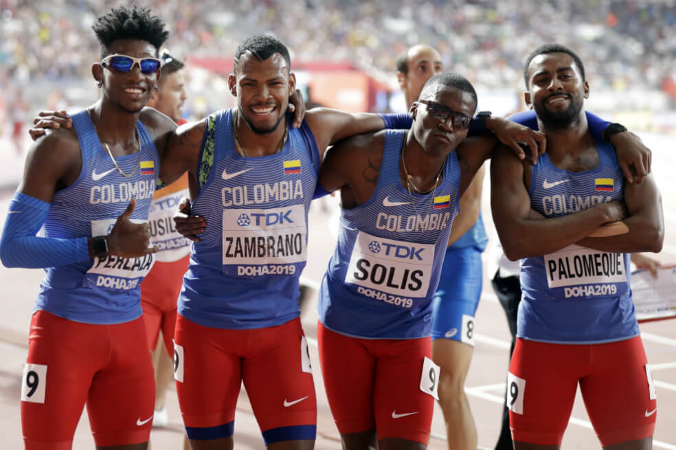 La celebración tras el cuarto lugar en el Mundial de Atletismo de Doha en 2019.