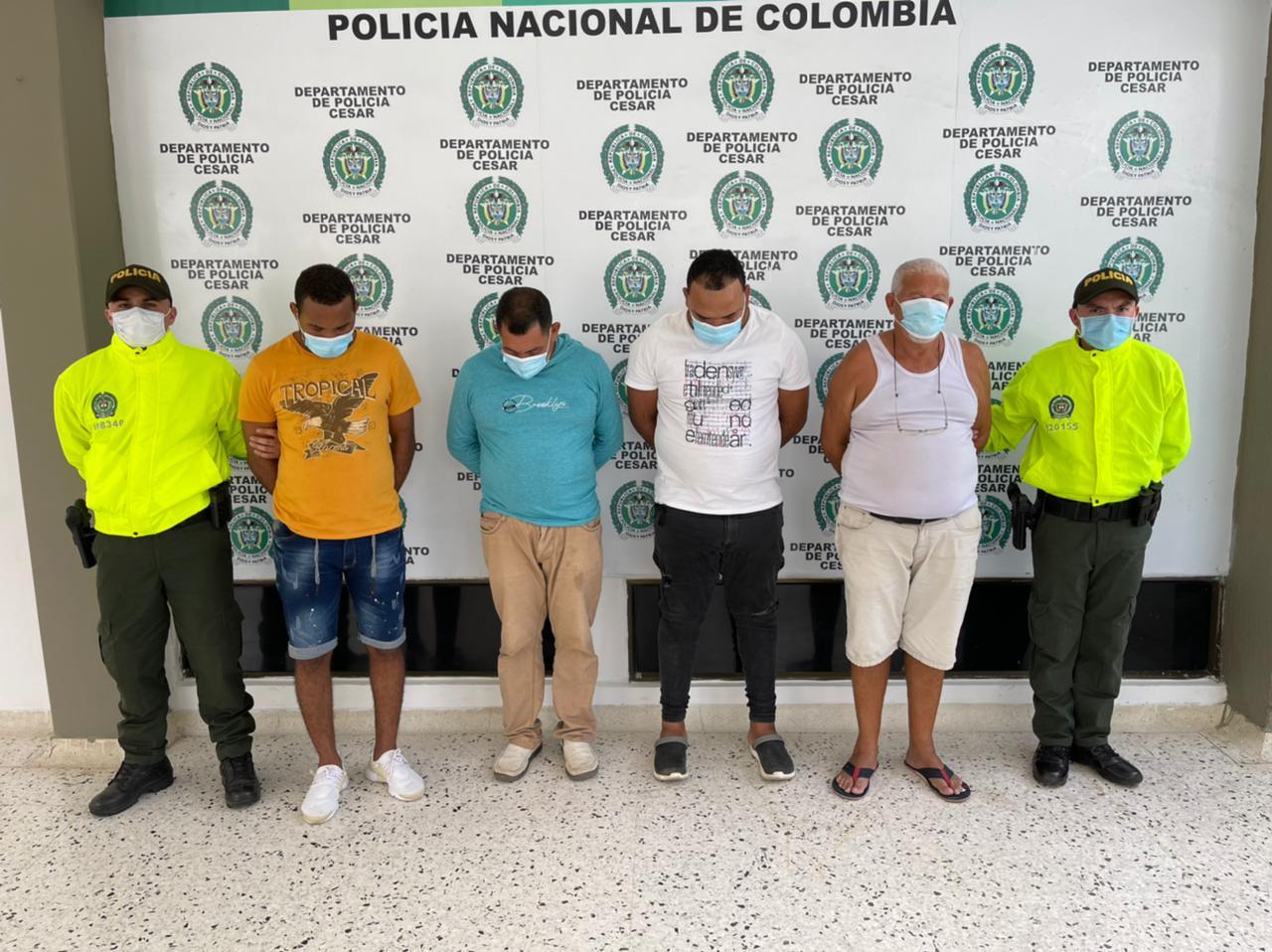 Cuatro de los cinco capturados por traficar armas a favor del Eln y el Clan del Golfo en La Guajira.