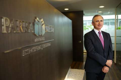 Hernando Parra Nieto es el nuevo rector de la Universidad Externado