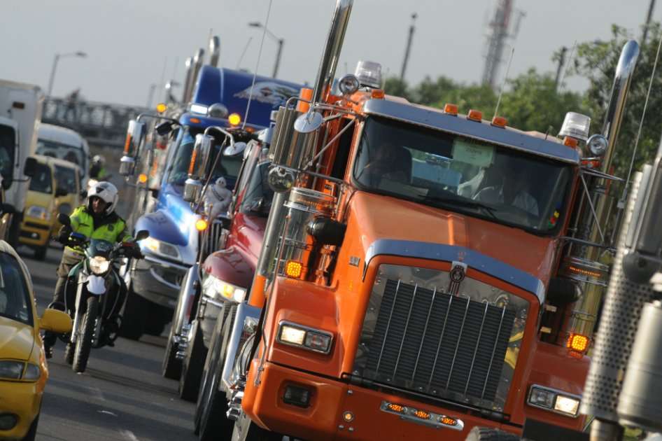 El paro camionero lleva 30 días. /Archivo.
