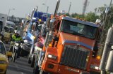 El paro camionero no avanza, los precios en Colombia sí