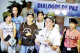 El Gobierno, las Farc y los micrófonos
