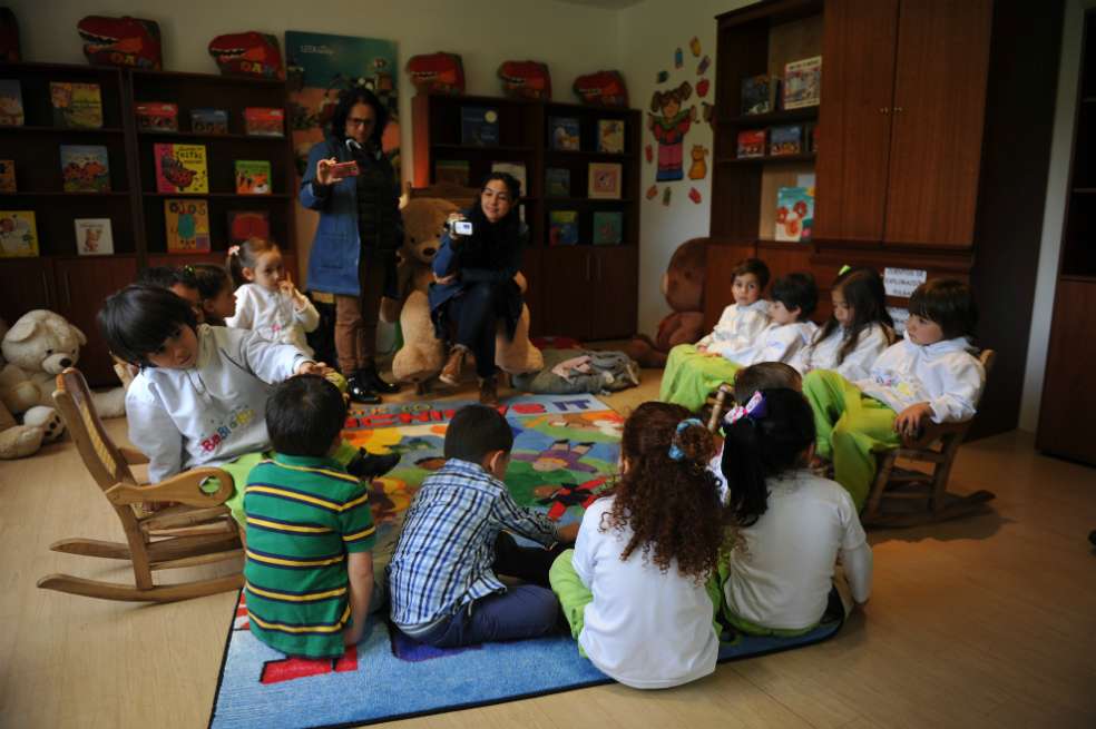 Uno de los cursos en los que se aplica “Out of Eden Learn” en el jardín Babidibu, en Bogotá. / Gustavo Torrijos - El Espectador