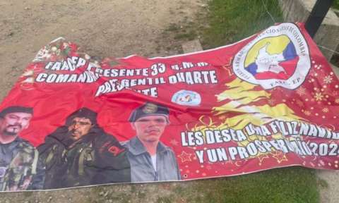 Encuentran pancarta de las disidencias de las FARC en La Calera, Cundinamarca