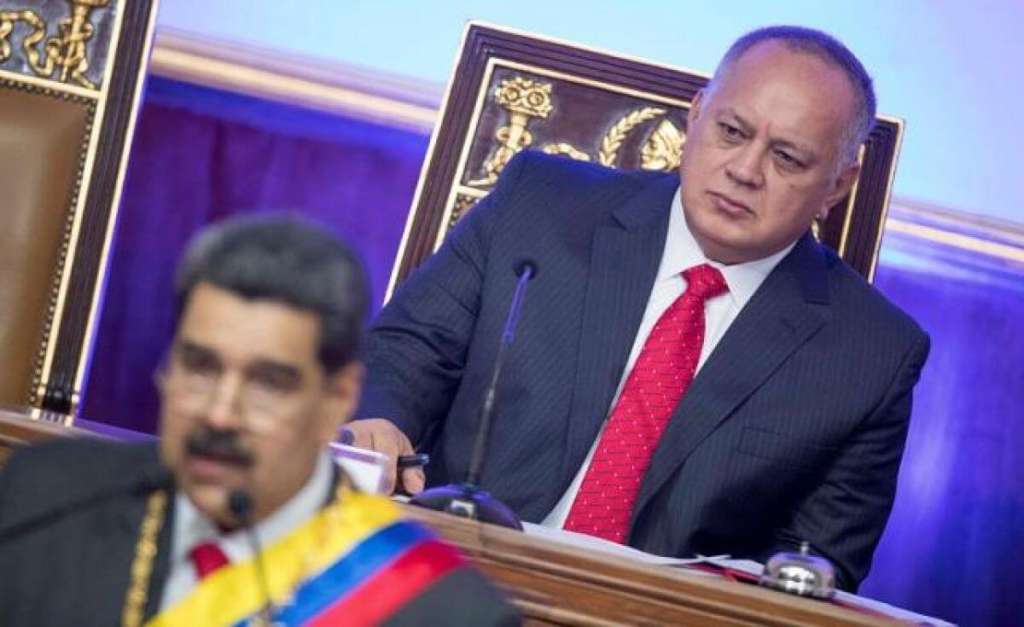 Una injusta y desproporcionada multa a favor de Diosdado Cabello busca acallar a uno de los últimos medios de comunicación independientes y críticos de la dictadura venezolana. / Foto: EFE