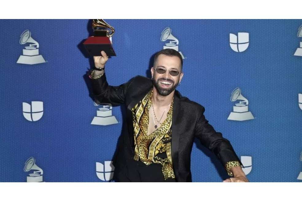 Mike Bahía obtuvo también en 2019 dos premios Heat en las categorías de Mejor Artista Andino y Mejor Colaboración del año.