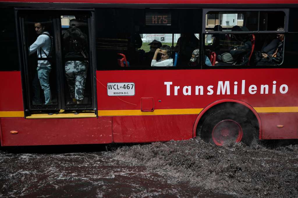 Inundaciones en vías y caños se viven en Bogotá y Soacha esta temporada de lluvias.