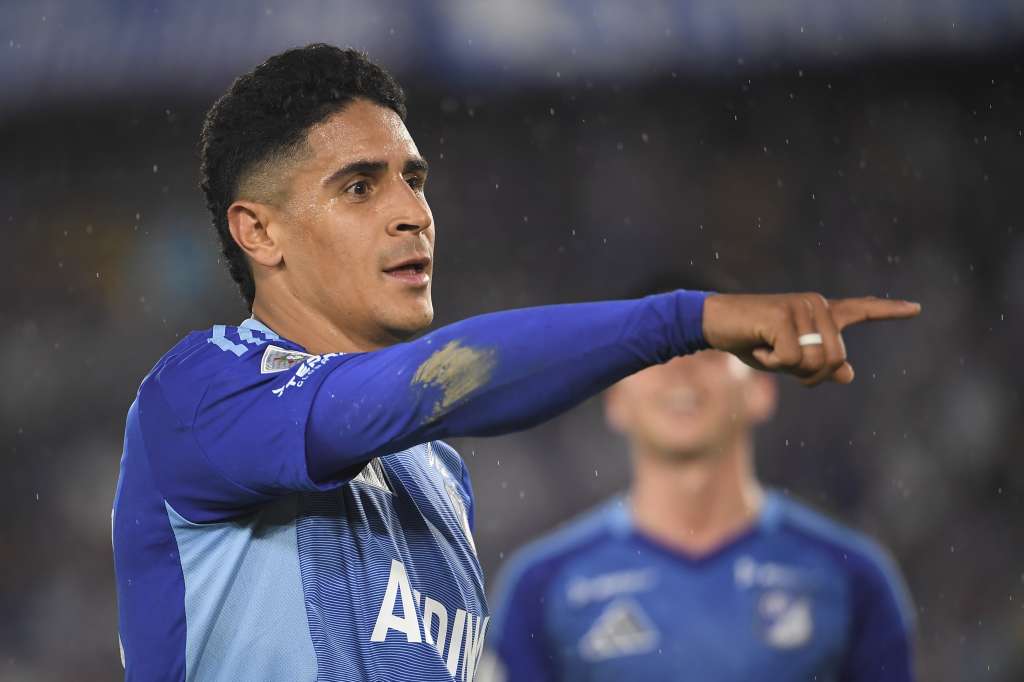 Jugador de Millonarios durante el compromiso ante Boyacá Chicó en el Estadio El Campin de Bogotá