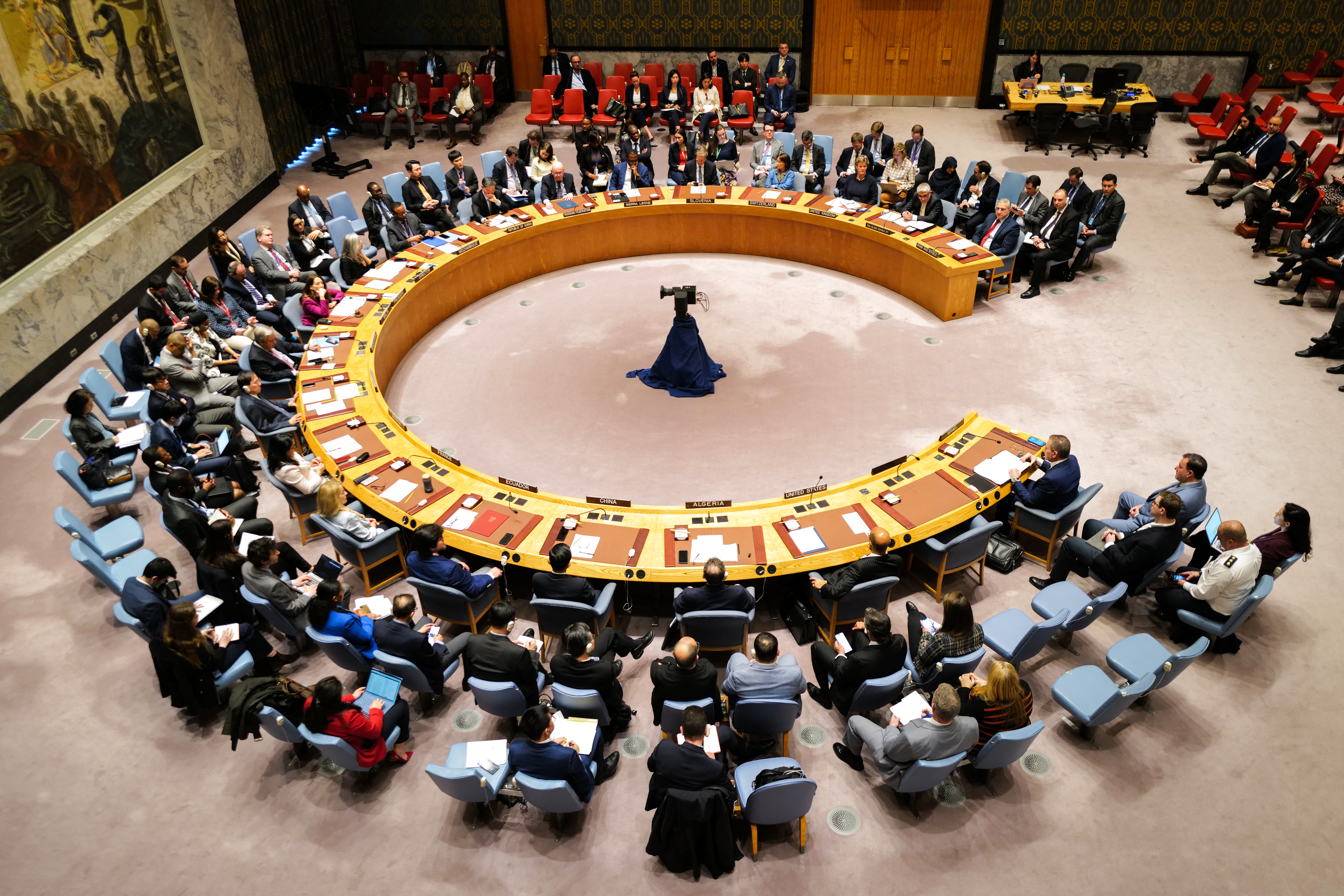 El Consejo de Seguridad de las Naciones Unidas celebra una reunión sobre la situación en Oriente Medio, incluido el reciente ataque de Irán contra Israel, en la sede de la ONU en la ciudad de Nueva York el 14 de abril de 2024.