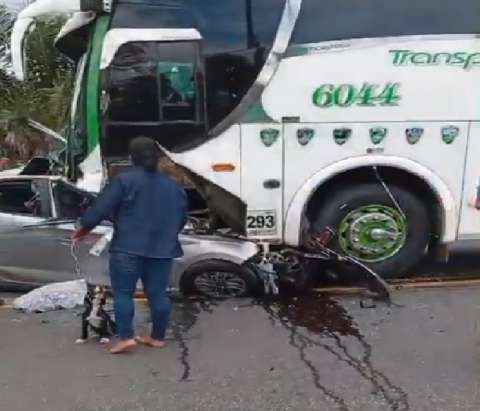 Cuatro personas de una misma familia mueren en siniestro entre carro y bus en Paratebueno