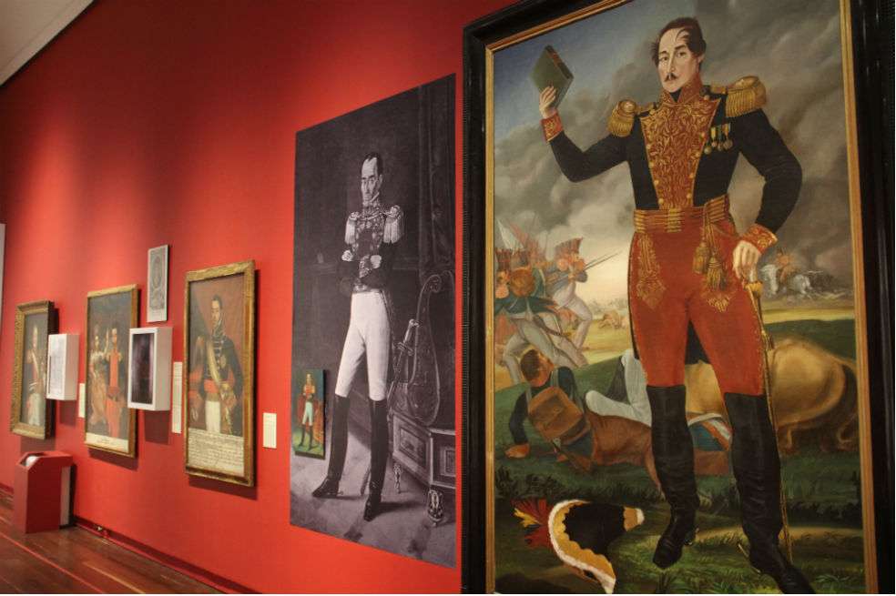 La exposición está organizada en cuatro ejes que ilustran la manera como se abordó la creación de las imágenes en tiempos de la Independencia.Museo Nacional de Colombia