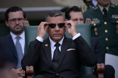 Ministro de Defensa Jorge Mora defiende ofensiva militar ante el Congreso