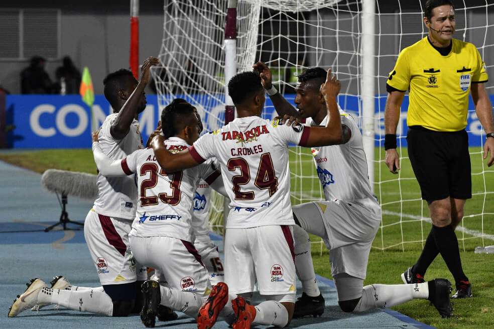Deportes Tolima celebró su triunfo en Cochabamba. / AFP