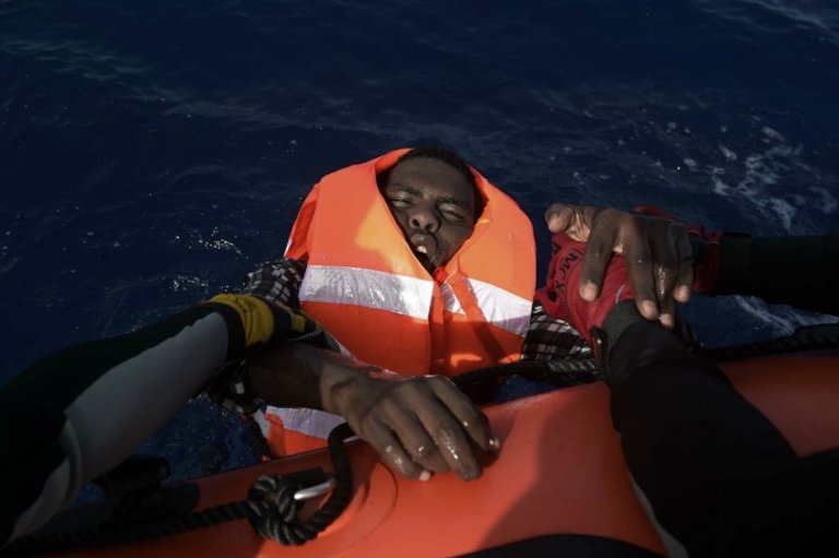 Migrar hacia Europa: otra variante de la mala suerte