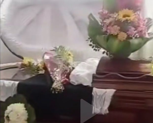 Video: en pleno funeral, familia aprovechó para ver el Mundial de Catar 2022