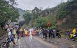 Por protestas en Loboguerrero, la vía Buenaventura-Buga está totalmente cerrada