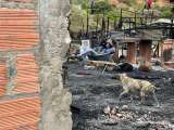 Ciudad Bolívar: 24 familias lo perdieron todo, tras voraz incendio en el Paraíso