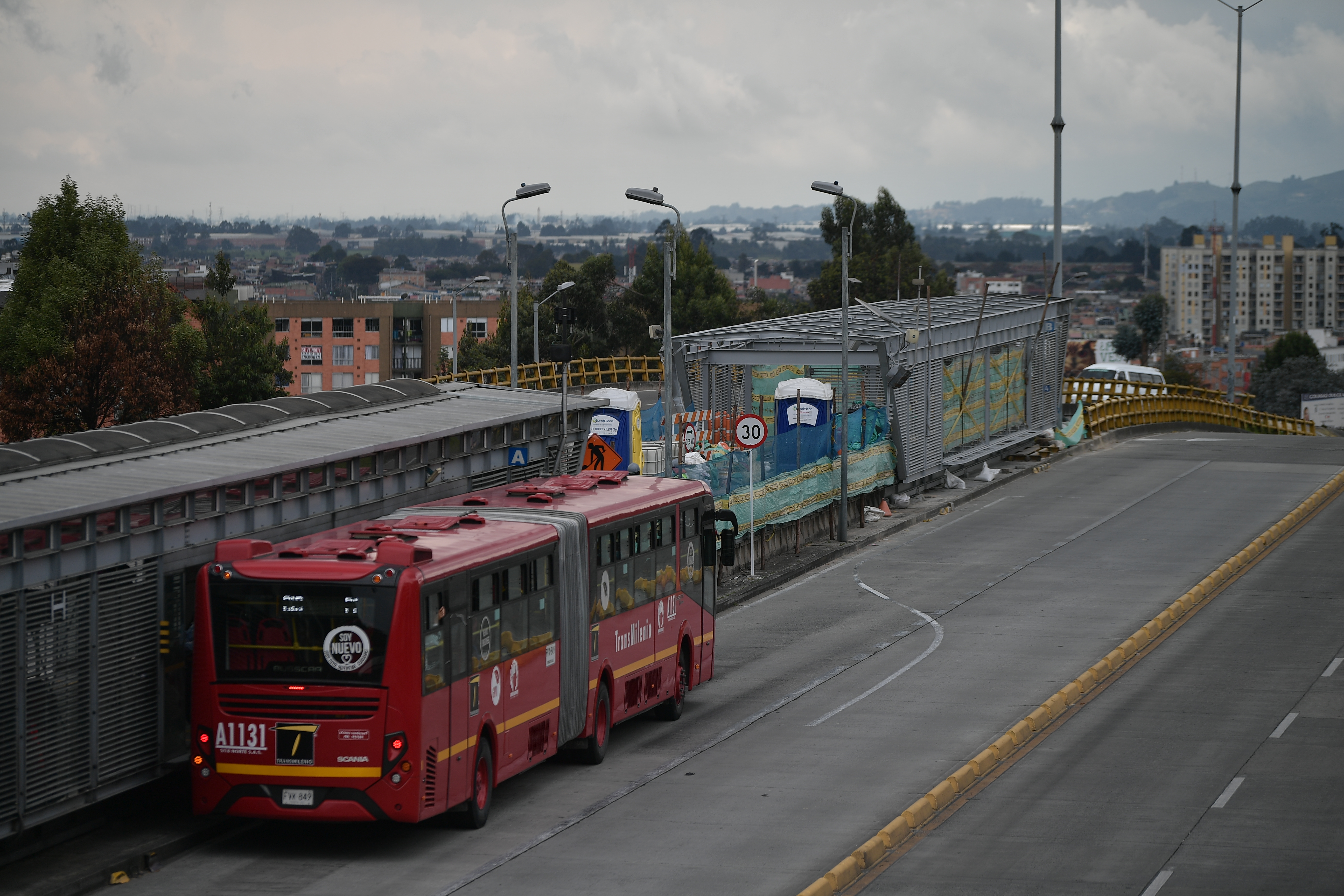 Ampliación y reparación en la estación 21 ángeles de la troncal Suba de Transmilenio