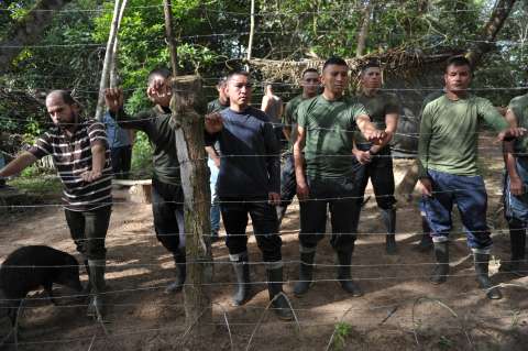 “¿Quién está bien en la selva?”: víctimas de Farc responden a Sandra Ramírez