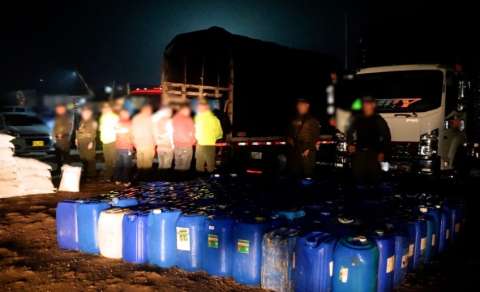 Incautan en la vía Bogotá-Villavicencio insumos para producir 70 toneladas de cocaína