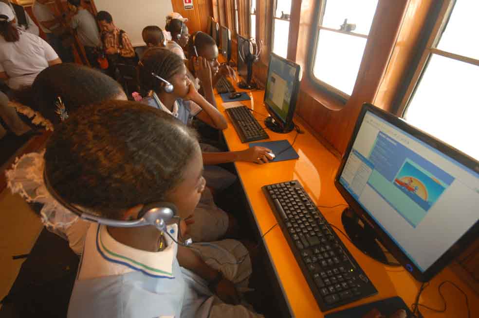 Más de 2’200.000 colombianos que antes estaban desconectados ya tienen acceso a internet. / Archivo