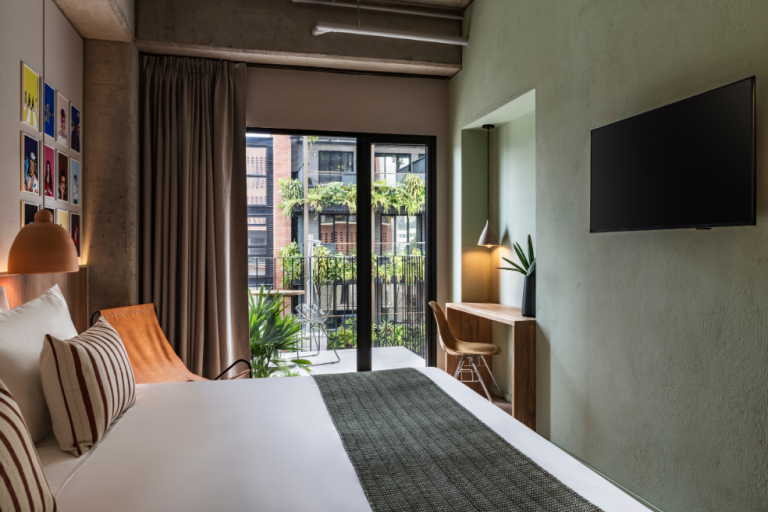 Así es Obra Hotels, el nuevo hospedaje en Medellín que apuesta por la cultura local