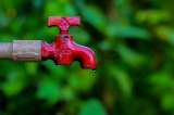 Millones perdidos en el agua: Contraloría advierte deficiencias en proyectos