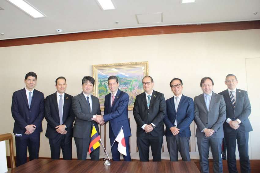 El ministro de Comercio, Industria y Turismo busca fortalecer las relaciones comerciales con Japón.